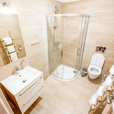 Wellness Zoo Apartmany Lhota Lomnice nad Luznici Exterior photo