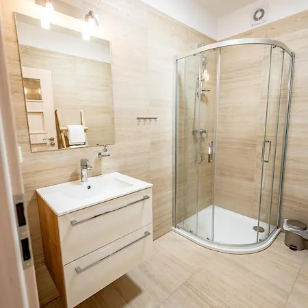 Wellness Zoo Apartmany Lhota Lomnice nad Luznici Exterior photo
