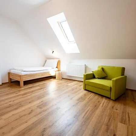 Wellness Zoo Apartmany Lhota Lomnice nad Luznici Exterior photo