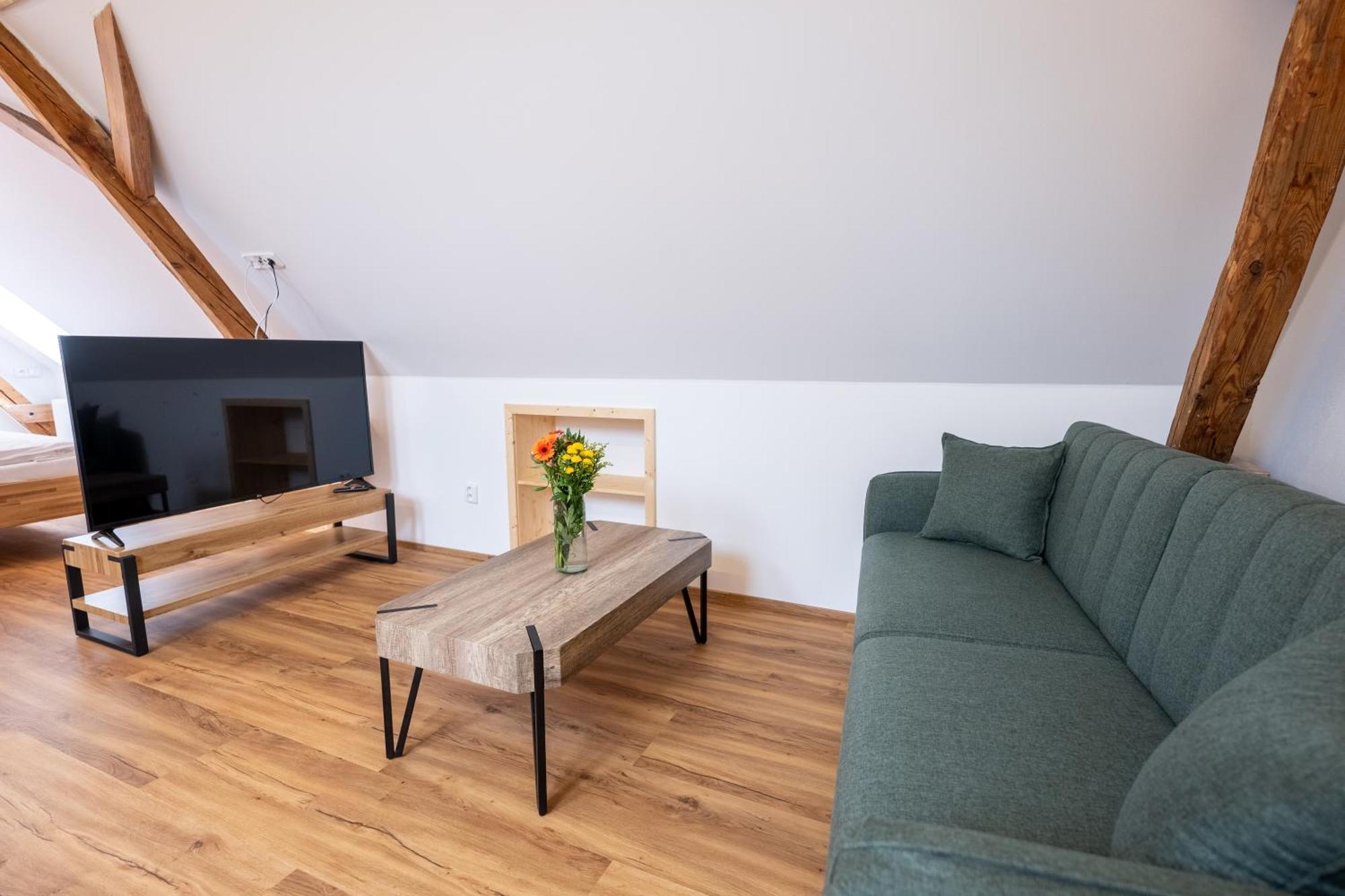Apartment Wellness Zoo Lhota *