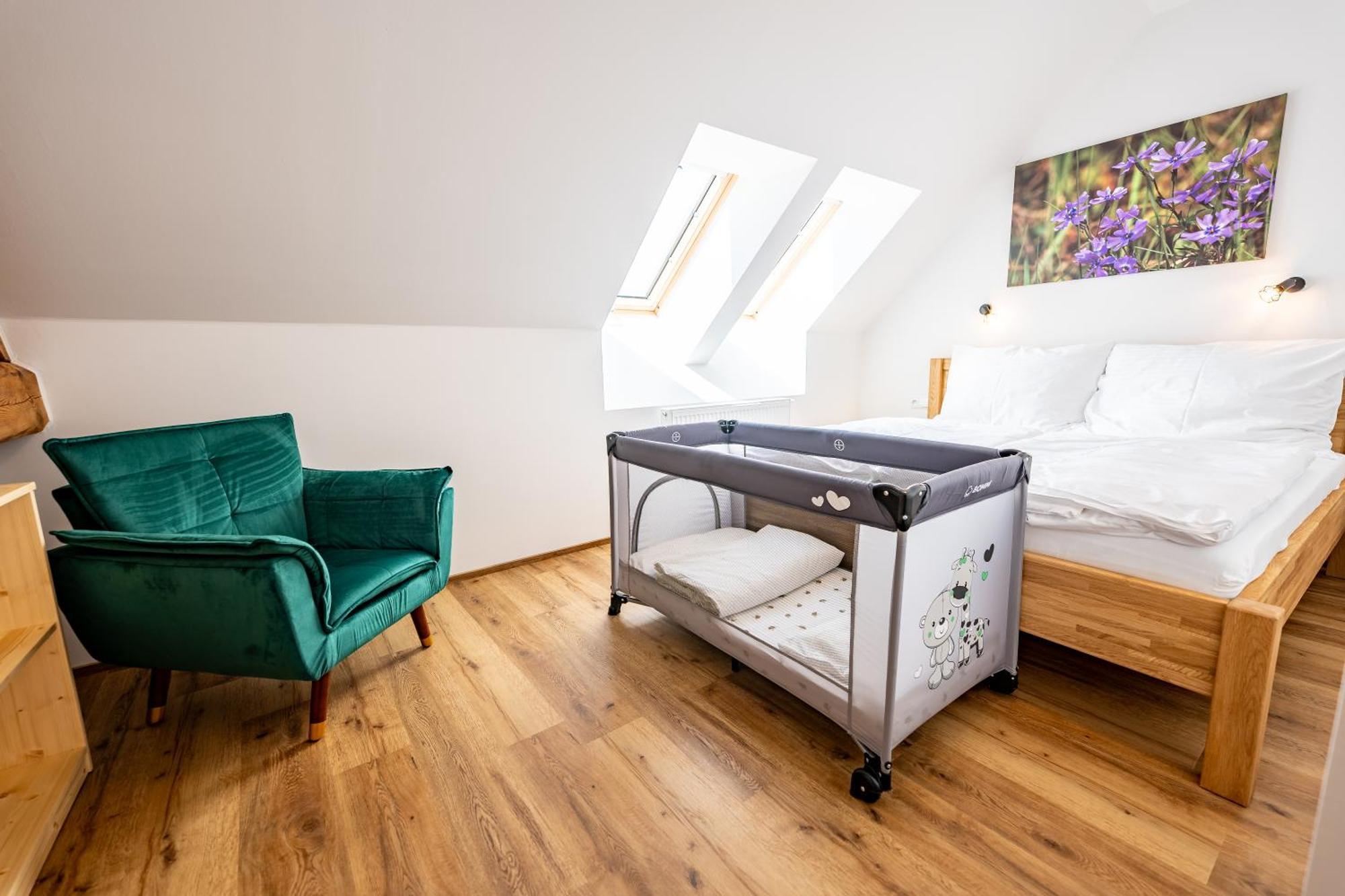 Apartment Wellness Zoo Lhota *