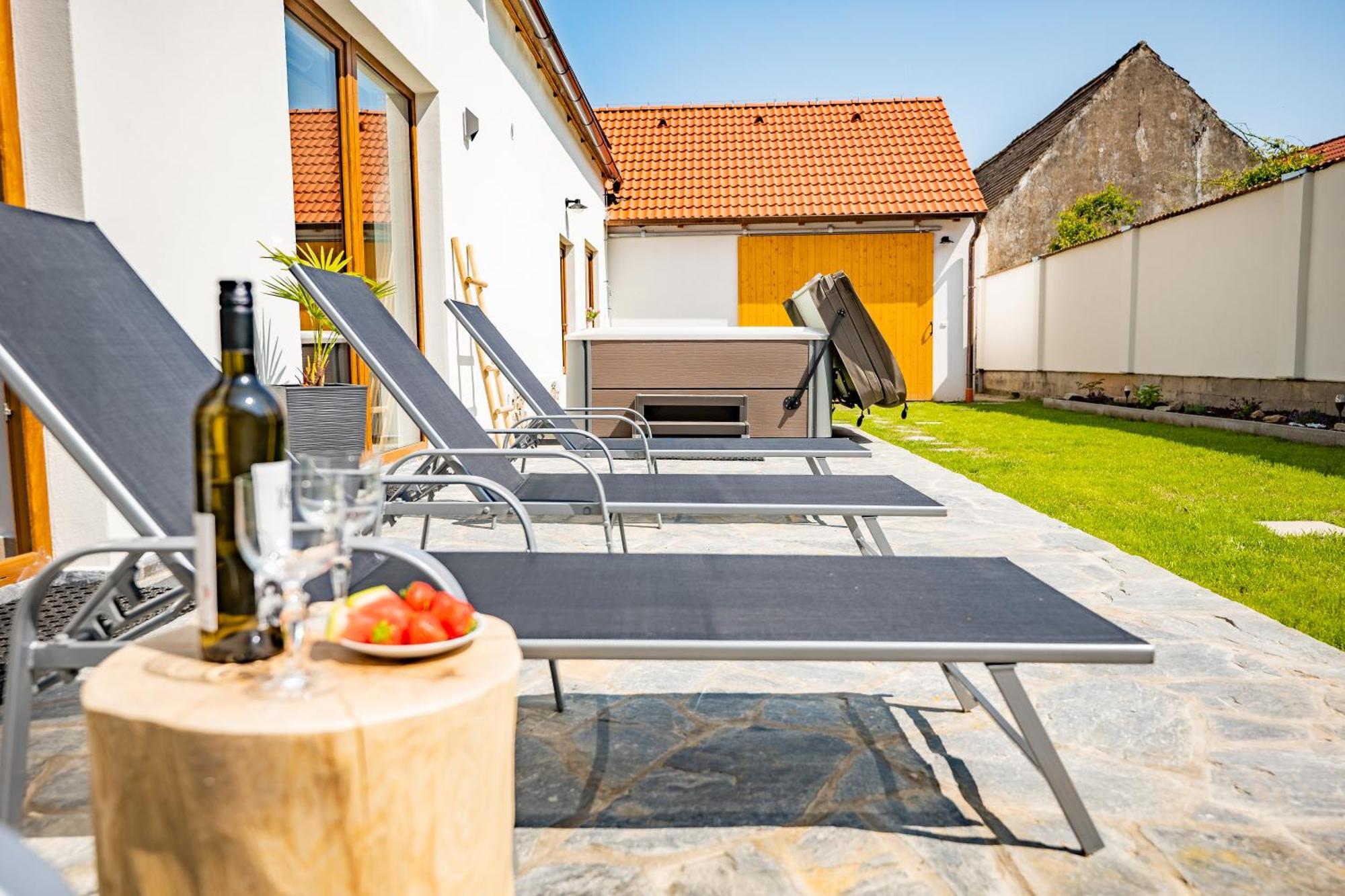 Wellness Zoo Lhota Apartment Lomnice nad Luznici