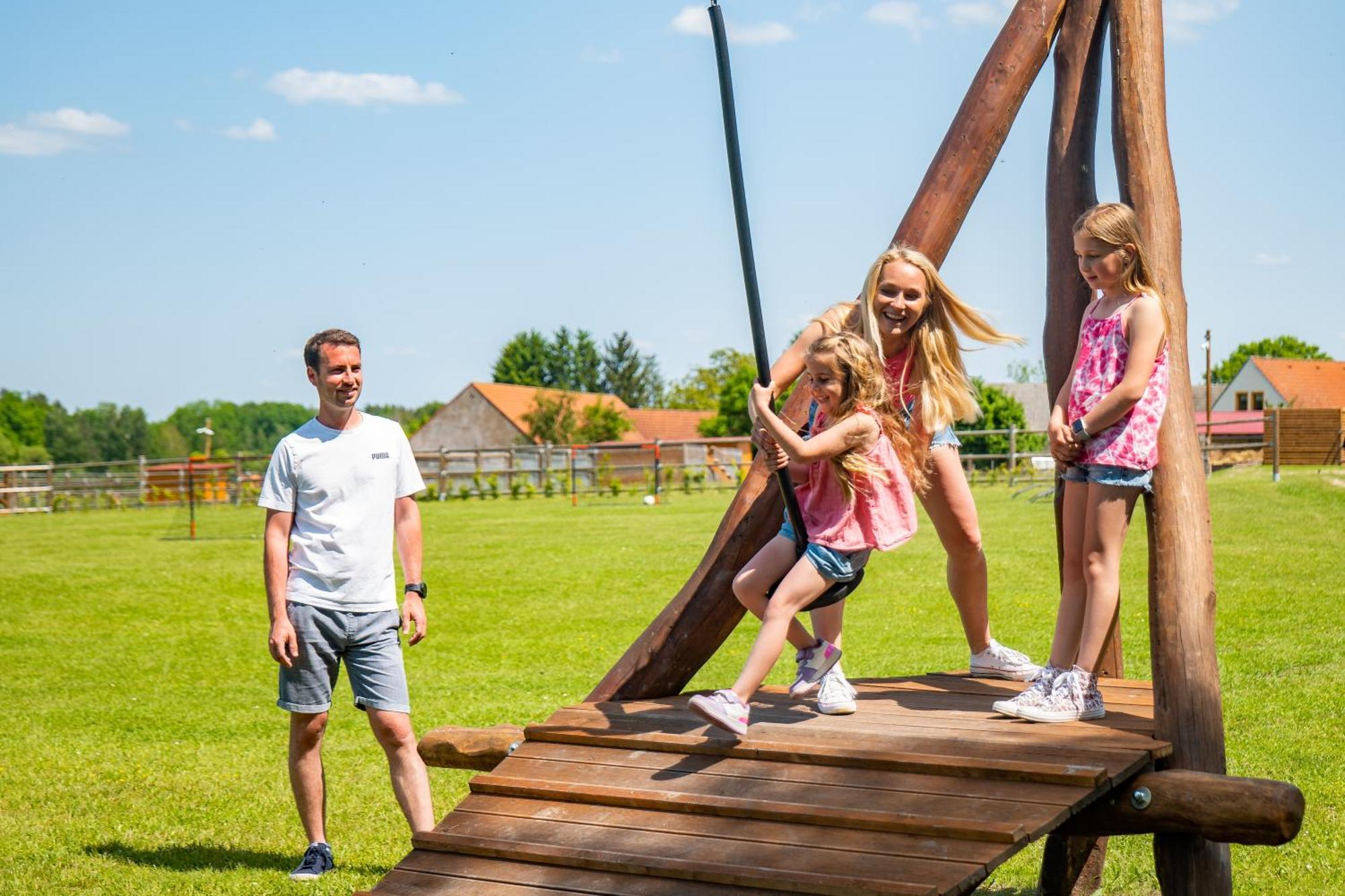 Wellness Zoo Lhota * Lomnice nad Luznici